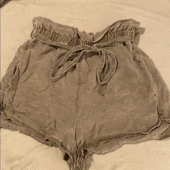 High Rise Shorts - Picture 1 of 1